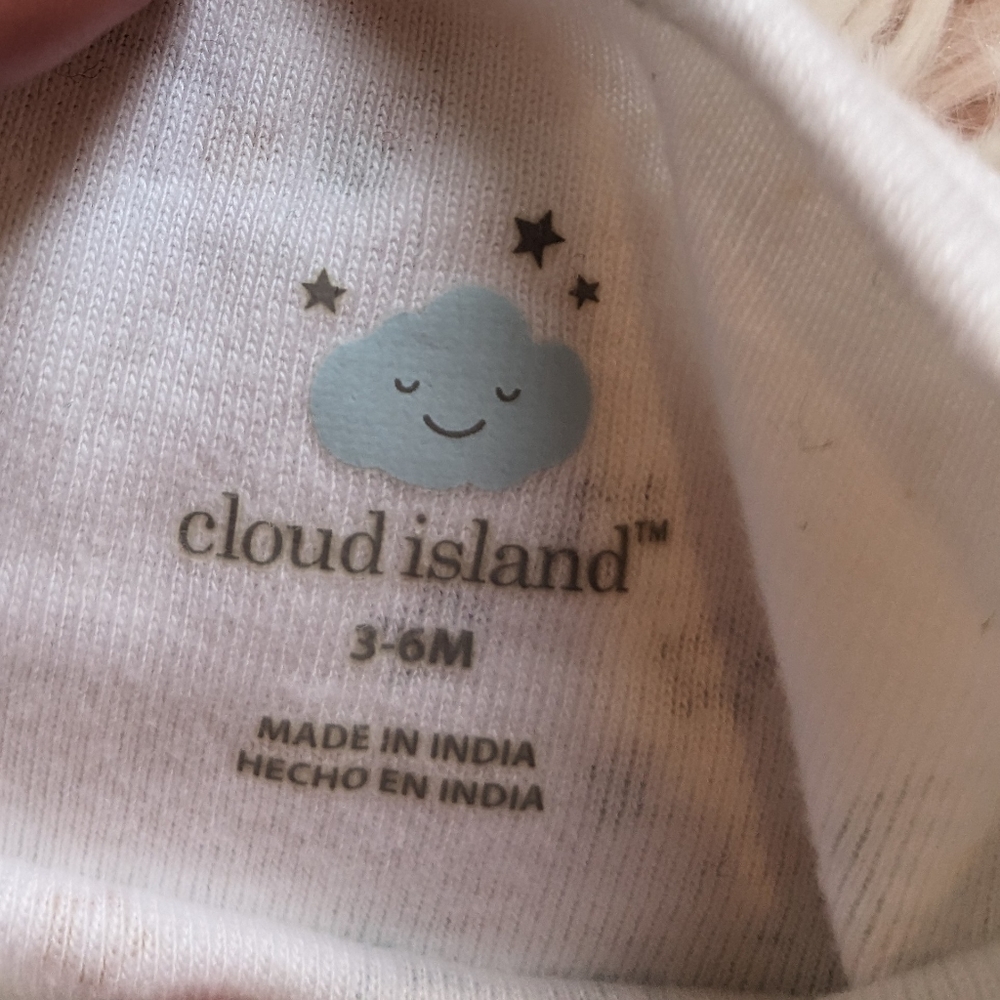 7-Piece Bundle Rabbit Bear, Gap, Cloud Island & More Infant 0-3m & 3-6m - Picture 5 of 7